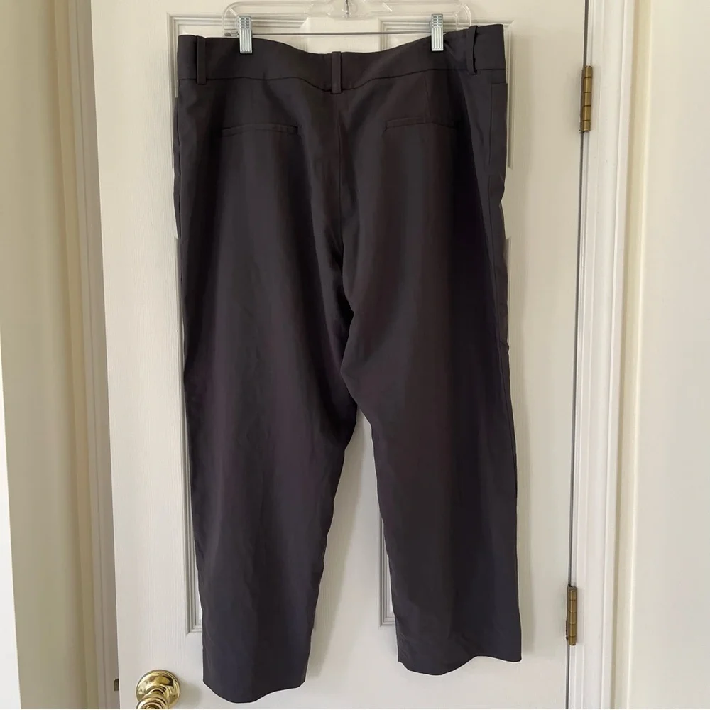 M.M. LaFleur Chester Pant Size 16 in Fig Brown, 100% Wool Cropped Stretch Office